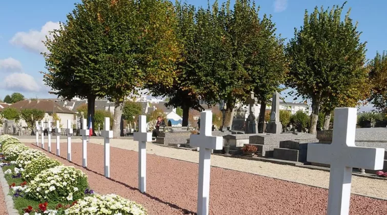 Une photo du cimetière de Nemours