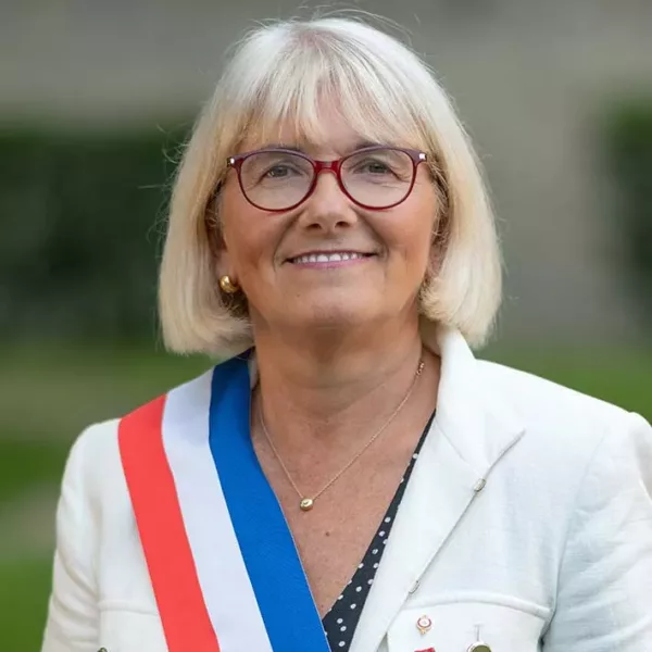 Portrait de Valérie Lacroute