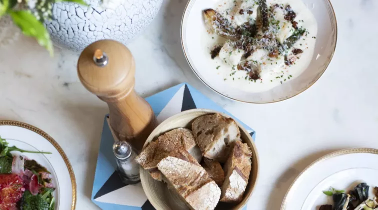 assiettes de restauration par le Picardeau bar & cucina et gîtes